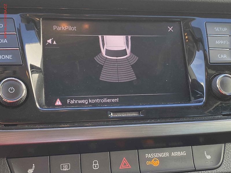 Škoda Fabia (2019) 1.0 MPi, Soleil, park.čidla - fotka 17 z 18