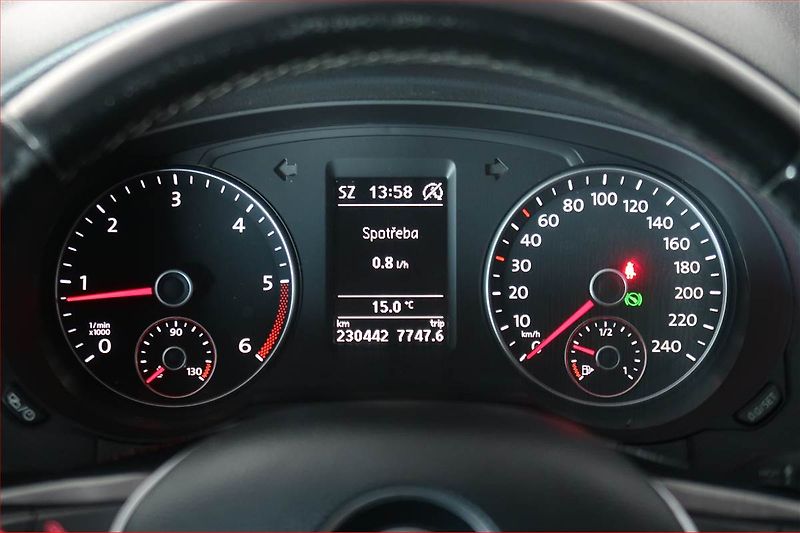 Volkswagen Sharan (2018) 2.0 TDI BMT, Automat, Navi - fotka 11 z 18