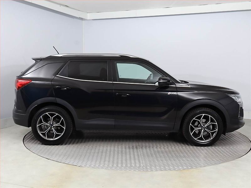 SsangYong Korando (2021) 1.5 T-GDI - fotka 6 z 18