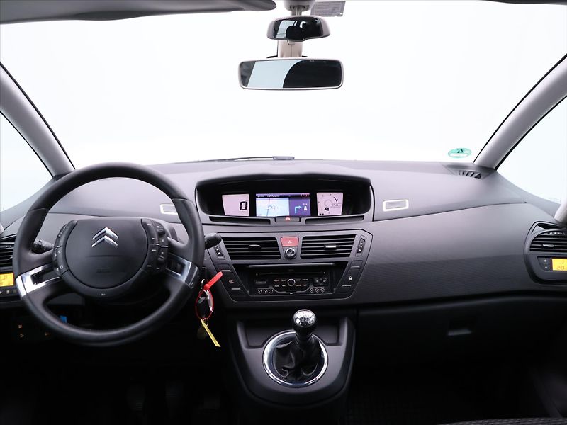 Citroën C4 Picasso 2,0 HDi 110 kW Tendance Tažné - fotka 24 z 26