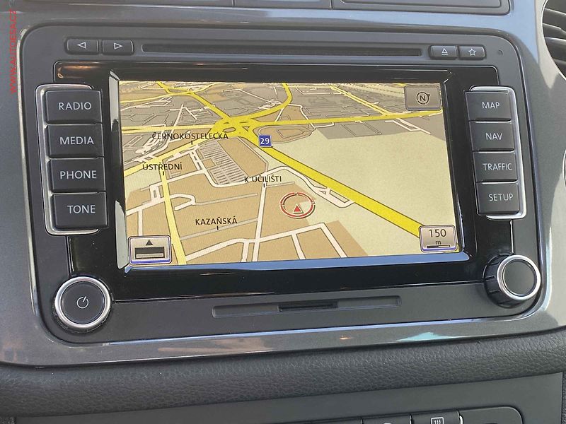 Volkswagen Tiguan (2015) 1.4 TSi, R-Line, DSG, panor - fotka 17 z 18