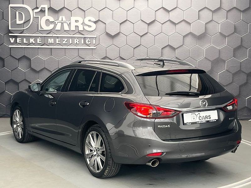 Mazda 6 2.5 SKYACTIV-G 194 Exclusive-L - fotka 2 z 83