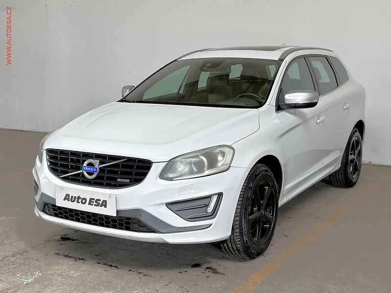 Volvo XC60 (2014) 2.0 D4, ČR, STK7/28, výhřev - fotka 3 z 14