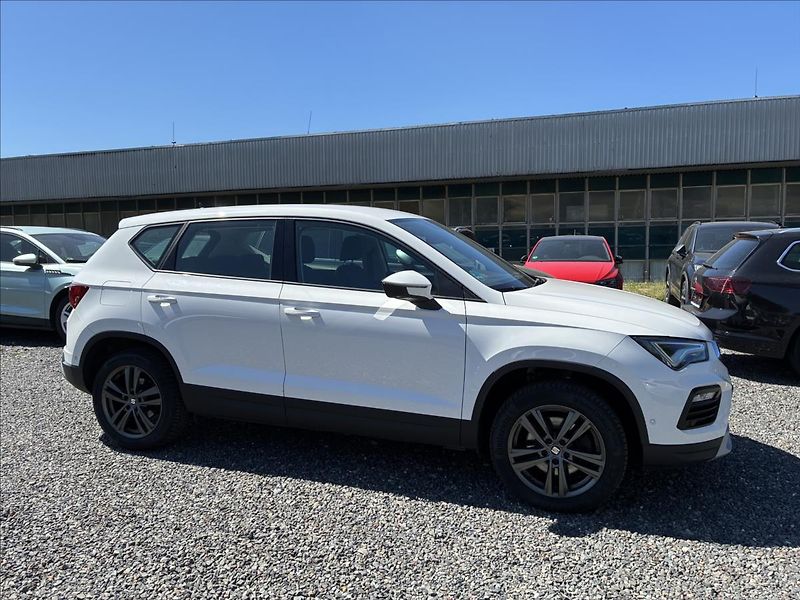 Seat Ateca 2,0 TDI 4X4 TAŽNÉ KAMERA - fotka 7 z 39