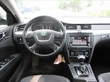 Škoda Superb 2,0 TDi Závada Přev. Panorama - náhled 17