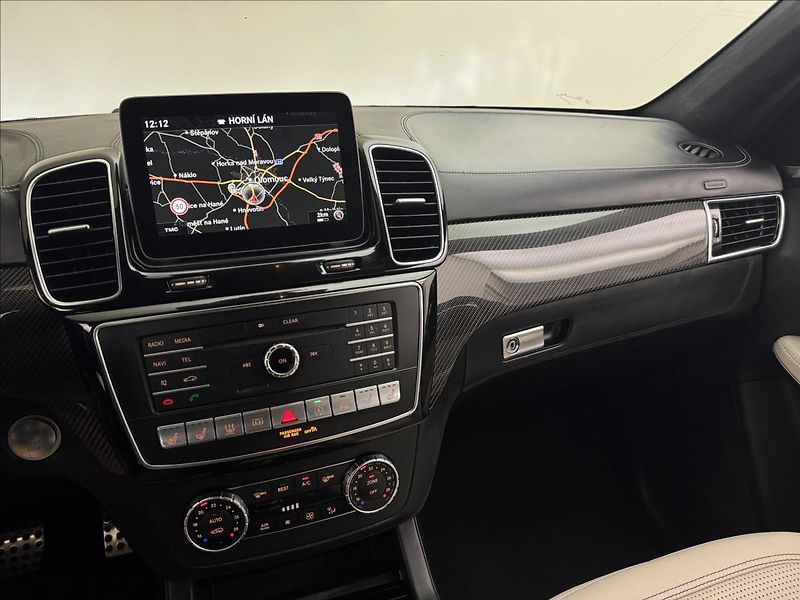 Mercedes-Benz GLS 5,5 63AMG DESIGNO NZTOP PANO - fotka 20 z 61