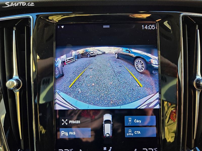 Volvo V60 (2020) 2.0 D4 AWD 4x4 Automat - fotka 33 z 37