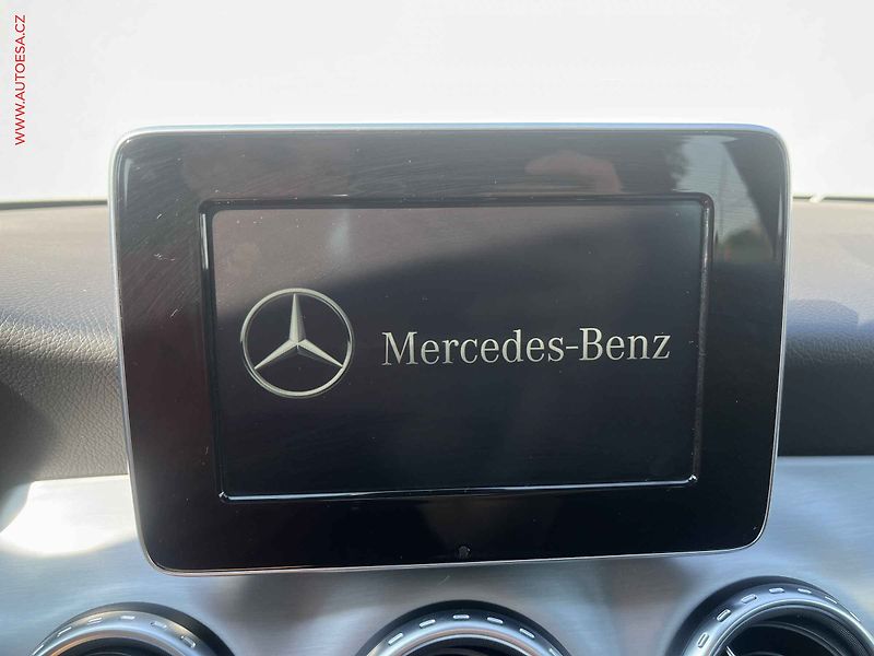 Mercedes-Benz GLA (2017) 2.2CDi 4Mat, AT, navi, bixen - fotka 11 z 15