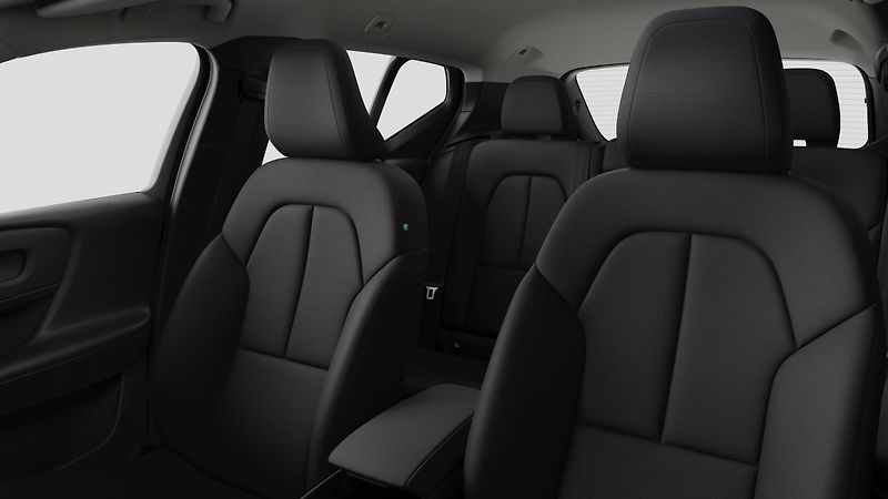 Volvo XC40 (2026) ESSENTIAL, B3 FWD, 120+10 kW / - fotka 9 z 10