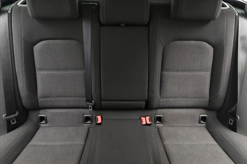 Volkswagen Passat 2,0 TDI 110 kW COMFORTLINE Zár - fotka 25 z 28
