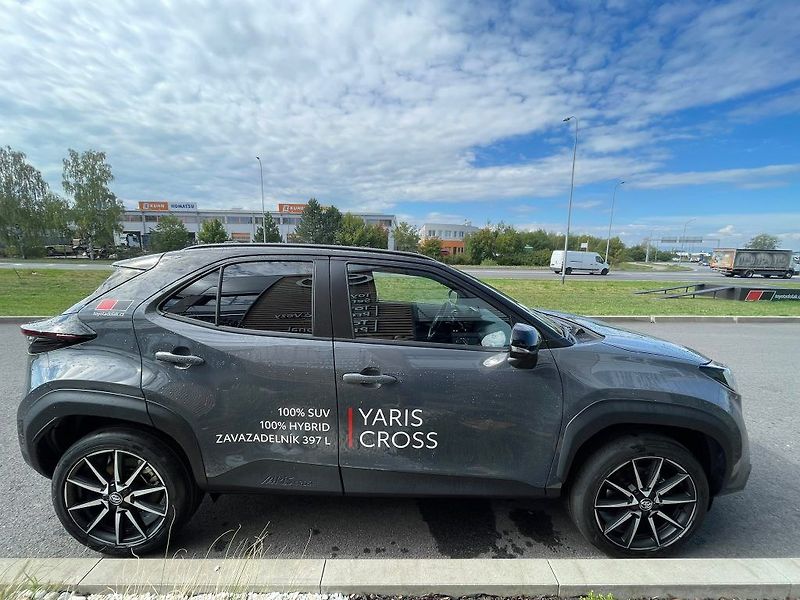 Toyota Yaris Cross 1.5 Hybrid 130k GR SPORT TECH - fotka 14 z 31