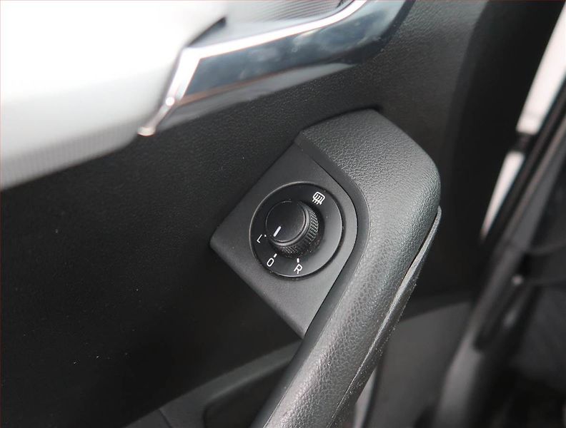 Škoda Octavia (2013) 1.6 TDI, Tempomat - fotka 18 z 18