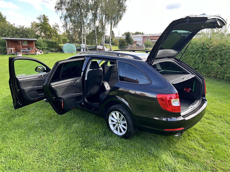 Škoda Superb 2.0TDI 103KW,DIGIKLIMA,TZ,ALU - fotka 28 z 48