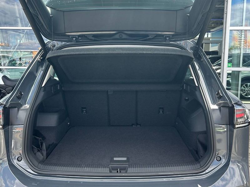 Volkswagen Tiguan (2025) 1.5 eTSI 7DSG Life - fotka 15 z 35