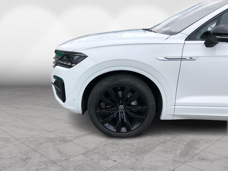 Volkswagen Touareg 3.0 TDI R-Line - fotka 10 z 30