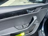 Škoda Superb 2,0 TDI 140 L&K 4x4 - náhled 11