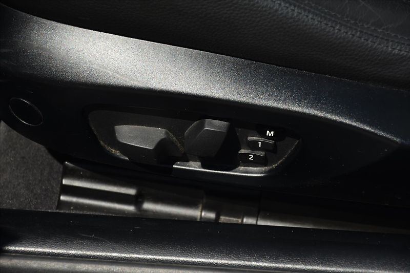 BMW Řada 3 320d 135kW CABRIO XENON KŮŽE - fotka 12 z 27