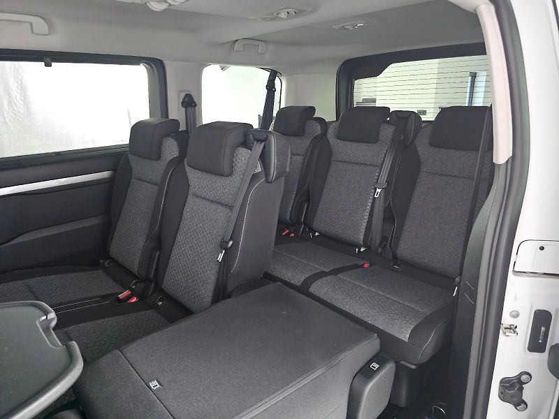 Toyota ProAce Verso (2025) 2.0D 106kW FAMILY 8S WEBASTO L - fotka 31 z 34
