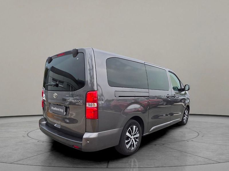 Toyota ProAce Verso VIP L2 Webasto 2,0 D 130 kW 8A - fotka 2 z 23