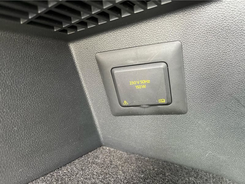 Volkswagen Tiguan 2.0TDI 110kW DSG Business Prem - fotka 26 z 30