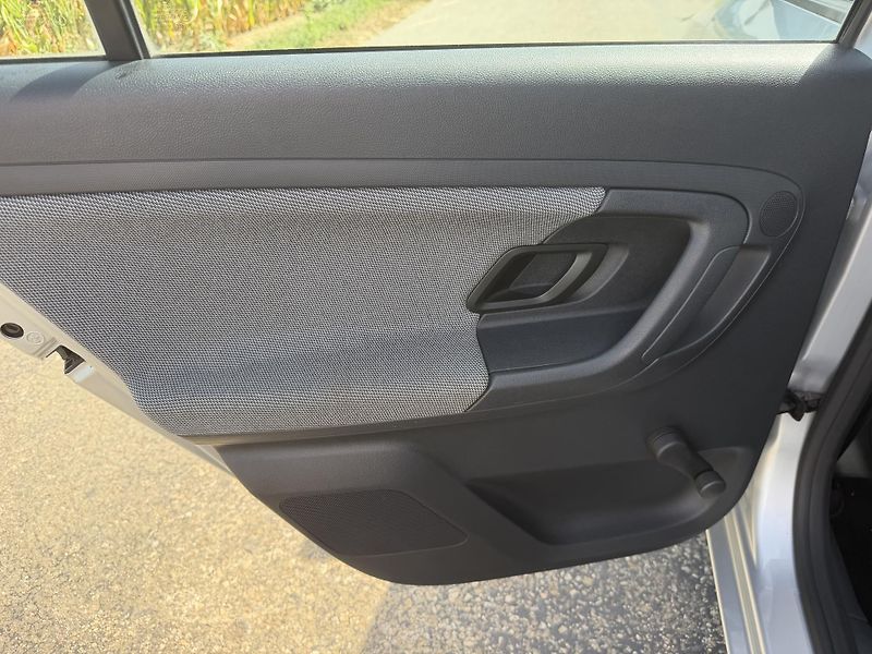 Škoda Fabia 1,2TSI 63kW Combi*NOVÉ ROZVODY - fotka 31 z 58