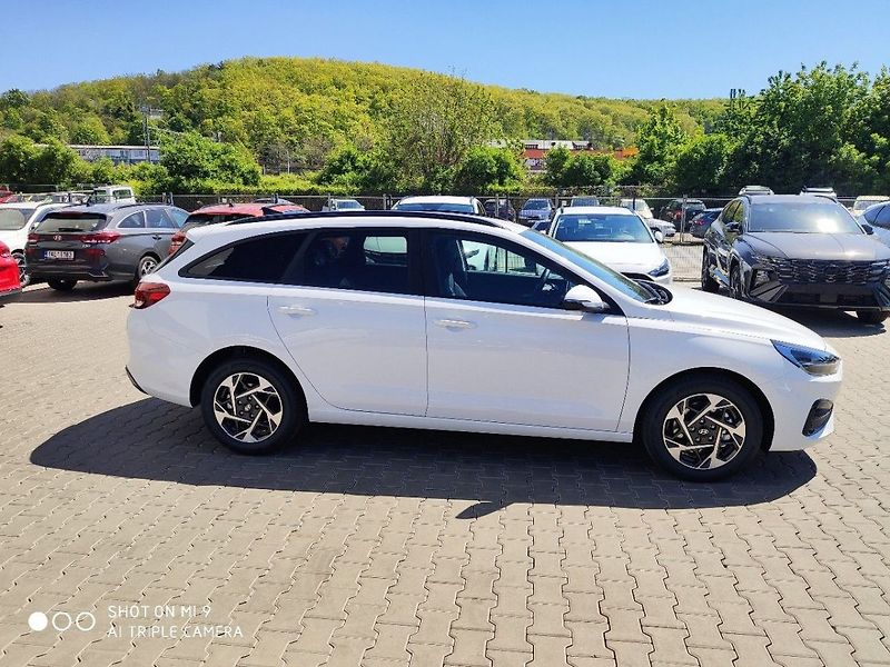 Hyundai i30 26 WG 1,6 T-GDI DCT GO CZECH - fotka 3 z 7