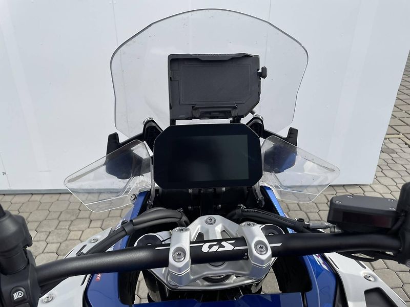 BMW (2026) R 1300 GS Adventure - fotka 14 z 16
