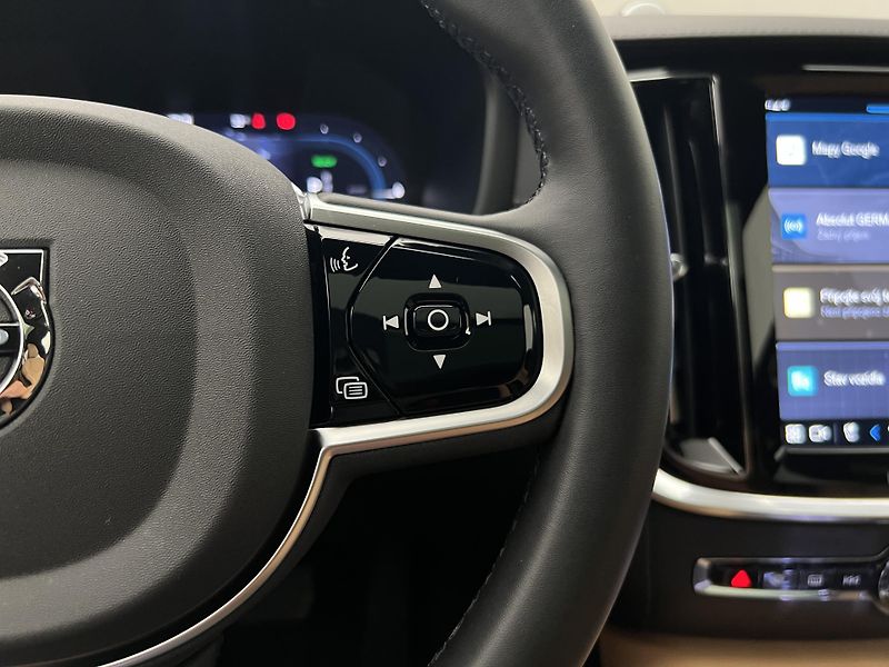 Volvo V60 T6 AWD ULTRA BRIGHT AUT - fotka 27 z 46