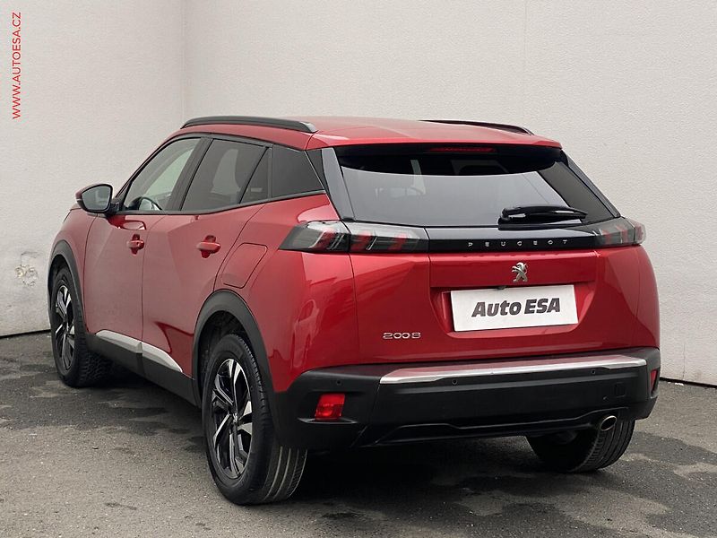 Peugeot 2008 (2019) 1.5 HDi, Allure, AT, LED - fotka 6 z 18