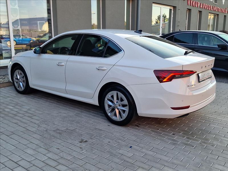 Škoda Octavia 2.0 TDI Style,původ ČR,1.Maj. - fotka 7 z 49