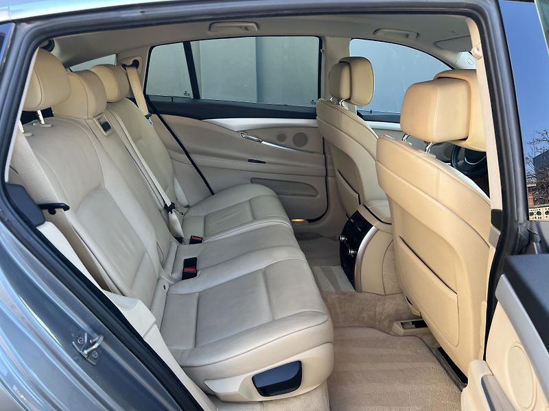 BMW Řada 5 GT 530D AUTOMAT NAVI KAMERA  - fotka 31 z 45