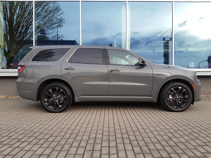 Dodge Durango (2026) 5,7 V8 HEMI  R/T 4x4 - fotka 9 z 47