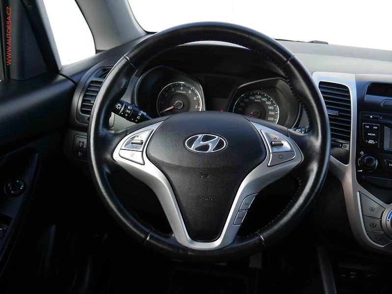 Hyundai ix20 (2019) 1.6 CVVT, ČR, servis.kniha - fotka 13 z 14