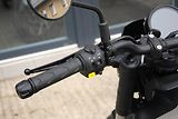 Royal Enfield (2026) Guerrilla 450 Apex Black - náhled 18