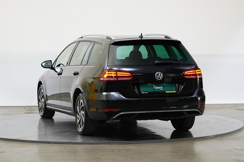 Volkswagen Golf - fotka 7 z 24