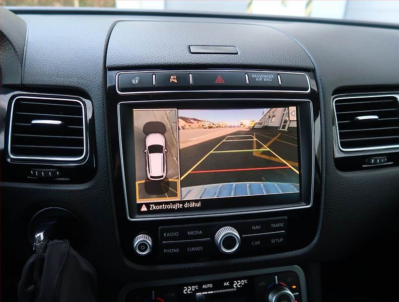 Volkswagen Touareg (2015) 3.0 TDI - fotka 27 z 31