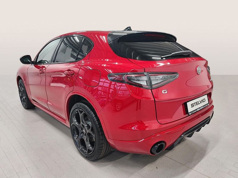 Alfa Romeo Stelvio (2024) 2.0 Turbo 280k Q4 TRIBUTO ITAL - fotka 3 z 11