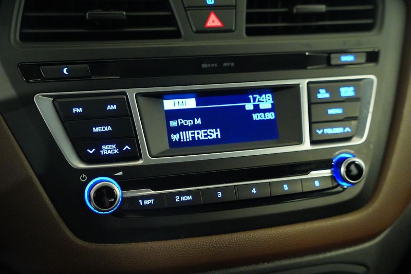 Hyundai i20 - fotka 18 z 24