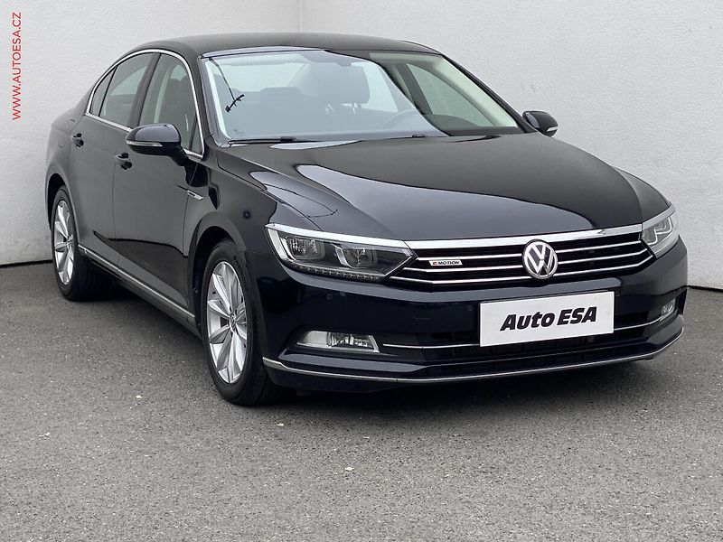 Volkswagen Passat (2017) 2.0TDi 4x4, ČR, Highline, DSG - fotografie inzerátu