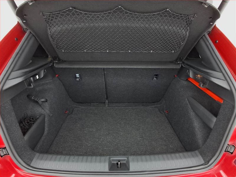 Škoda Kamiq (2020) 1.5 TSI - fotka 14 z 24
