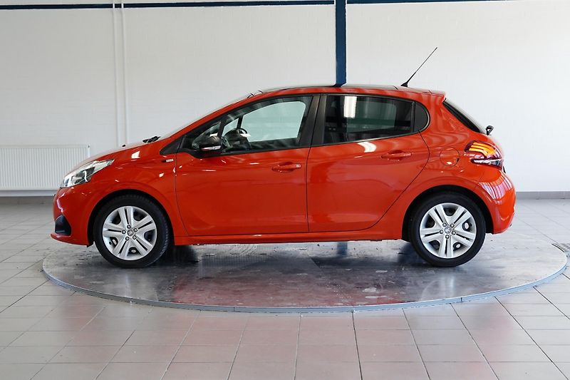 Peugeot 208 - fotka 3 z 6