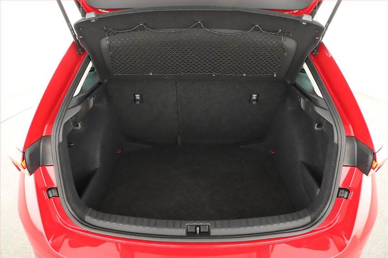 Škoda Scala (2023) Style 1.0 TSI, ČR,1.maj - fotka 18 z 19