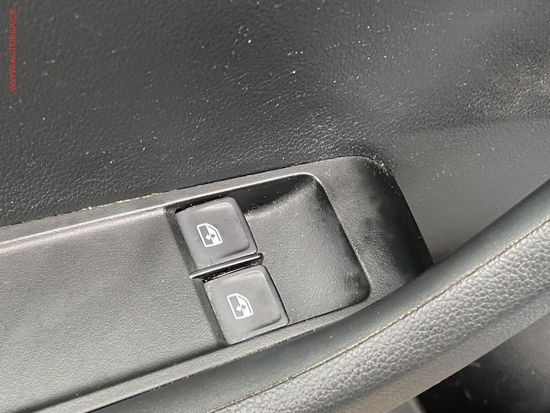 Škoda Fabia (2019) 1.0 TSi, Ambition, navi - fotka 11 z 18