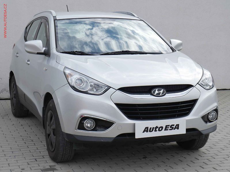 Hyundai ix35 (2010) 2.0i 4x4, ČR, AC, STK6/28 - fotografie inzerátu