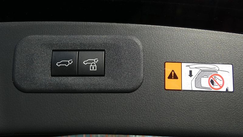 Lexus NX 350h 2.5 E-CVT Comfort Top - fotka 20 z 21