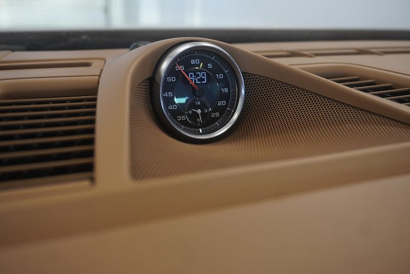 Porsche Panamera  4,8I V8 4WD PD - fotka 24 z 45