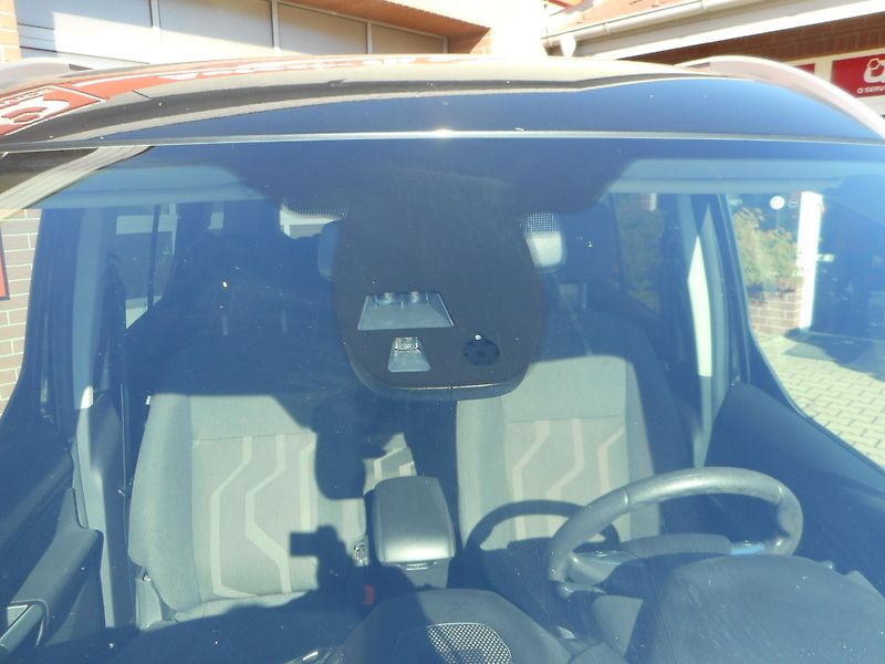 Ford Tourneo Connect (2015) GRAND - 7MÍST - L2 -DIGIKLIMA - fotka 7 z 25