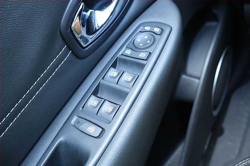 Renault Grand Scénic (2012) 1.5 dCi, Tempomat - fotka 16 z 22