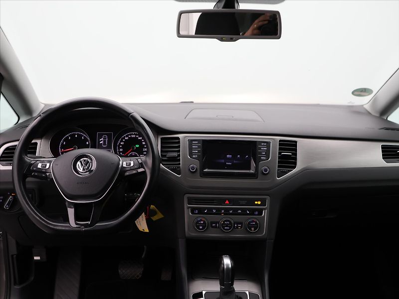 Volkswagen Golf Sportsvan 1,4 TSI 92kW Comfortline DSG - fotka 22 z 31