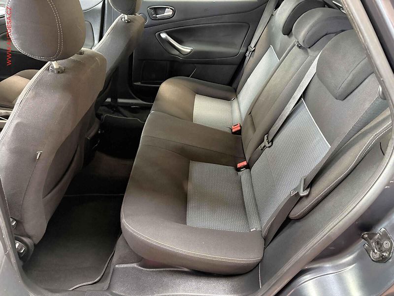 Ford Mondeo (2009) 2.0TDCi, 2.maj, Klima - fotka 10 z 15